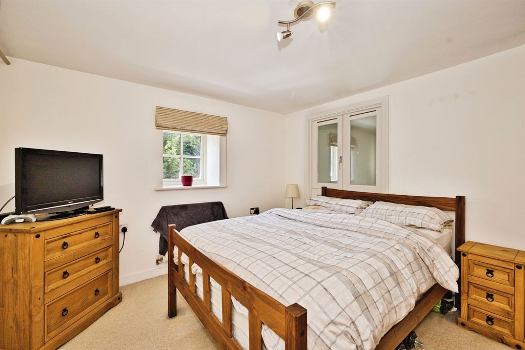 Additional image 6 of 2 bed flat for saleThe Barley Yard, Old Mill Lane, Crewkerne TA18