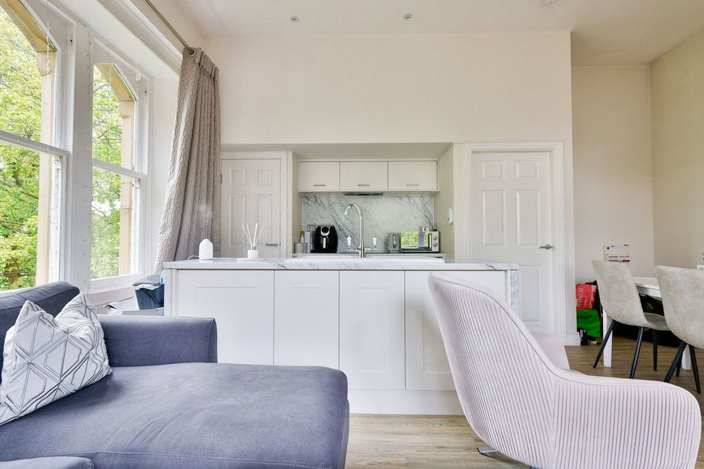 Additional image 8 of 2 bed flat for saleThe Gables, Albert Road, Colne BB8