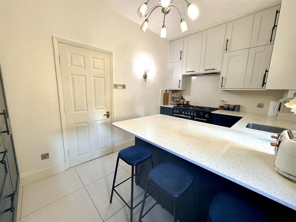 Additional image 11 of 3 bed flat for saleSt. Margarets Road, Altrincham WA14