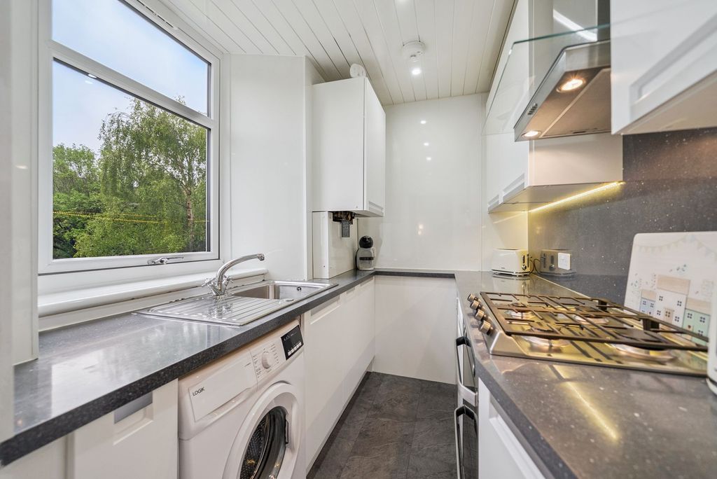 Additional image 4 of 2 bed flat for saleJames Street, Helensburgh G84