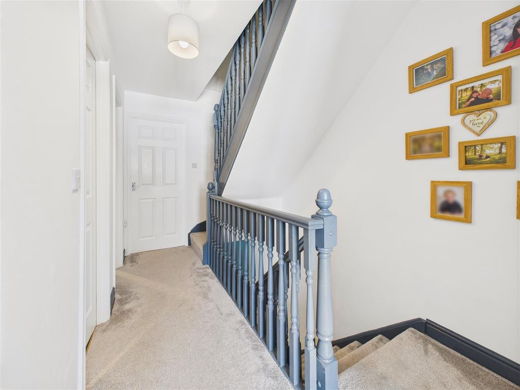 Additional image 5 of 4 bed semi-detached house for saleSandringham Road, Brough HU15