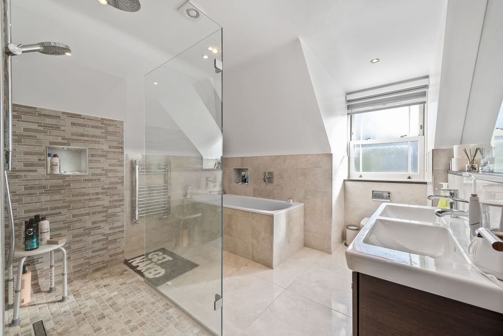 Additional image 11 of 6 bed detached house for saleLlanvair Drive, Ascot SL5