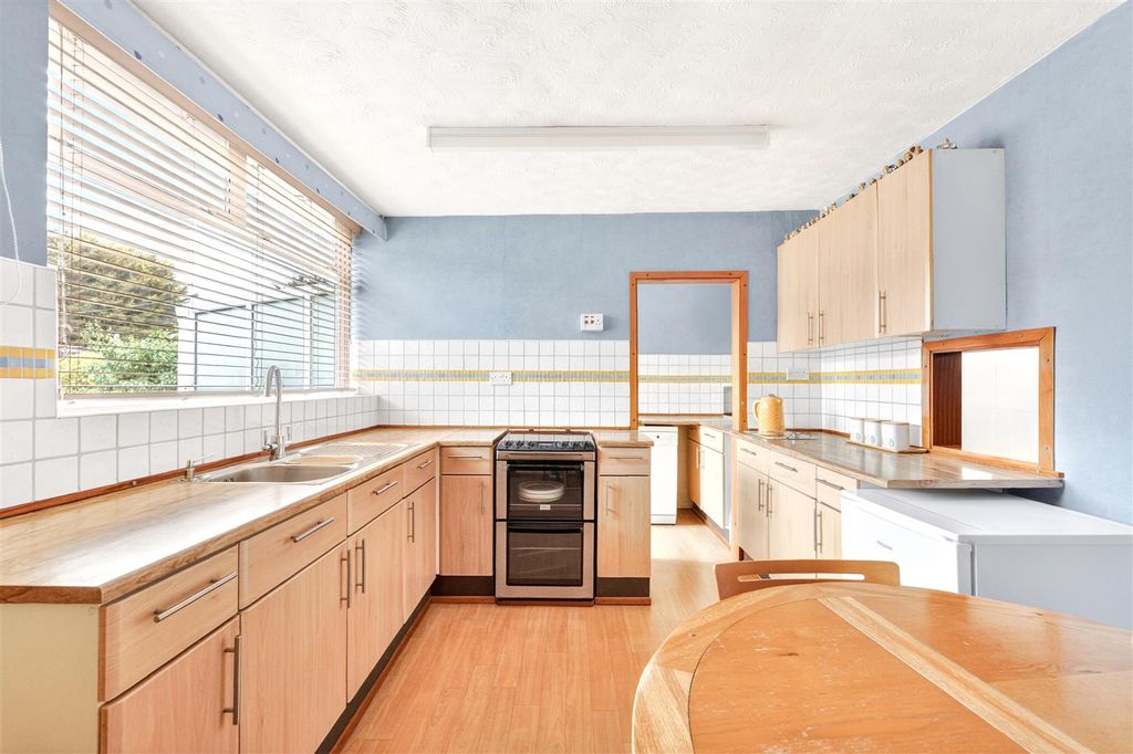 Additional image 6 of 3 bed terraced house for saleSouthwold Drive, Barking IG11