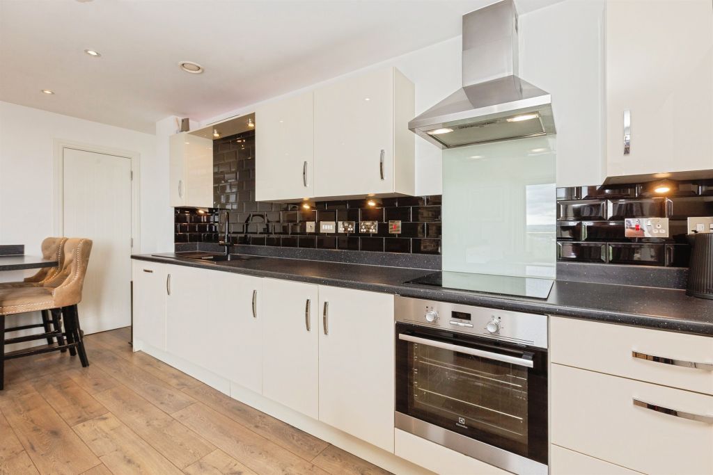 Additional image 3 of 2 bed penthouse for saleGreat Western Street, Aylesbury HP20