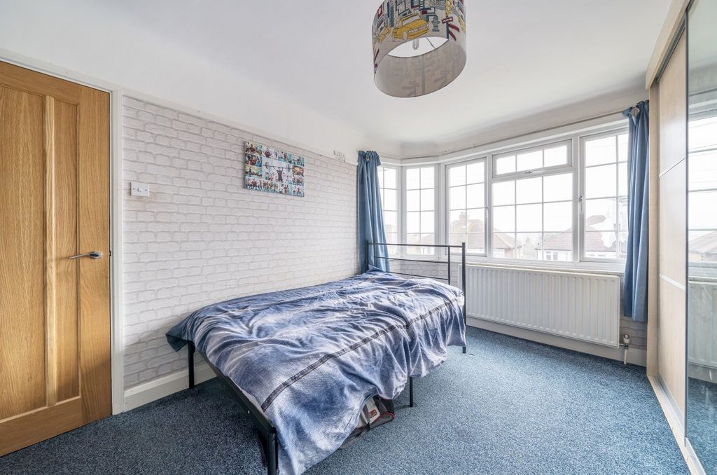 Additional image 14 of 4 bed semi-detached house for saleConstance Crescent, Hayes, Kent BR2