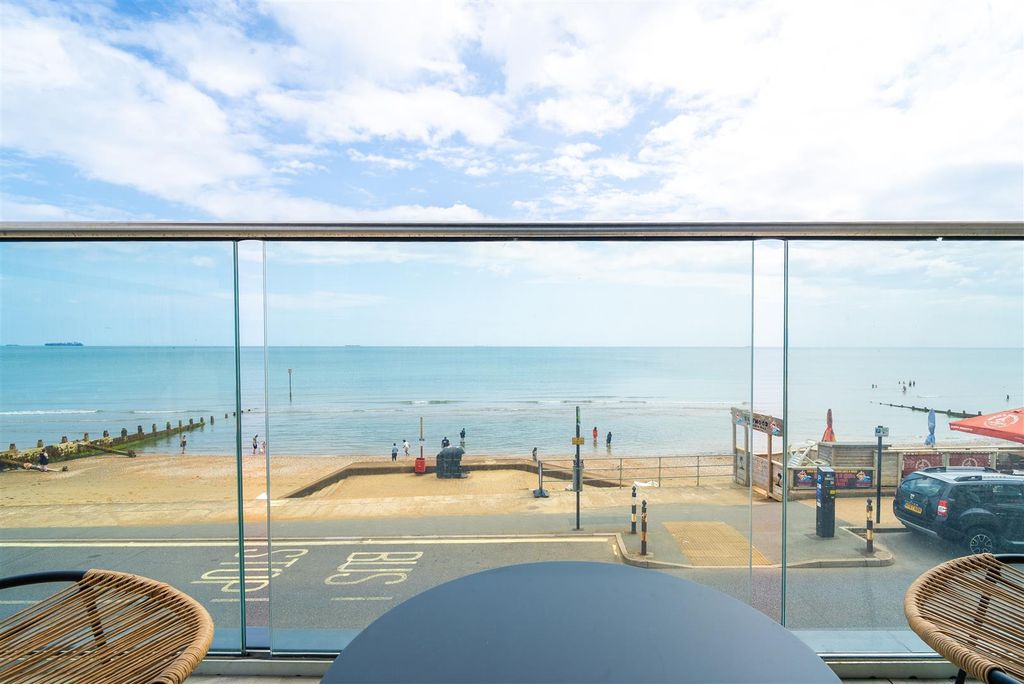 Additional image 18 of 2 bed flat for saleBreakwater Way, Sandown PO36