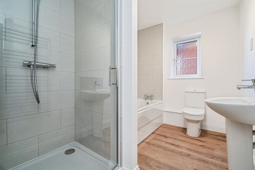 Additional image 15 of 3 bed detached bungalow for saleJubilee Way, Holton, Halesworth IP19
