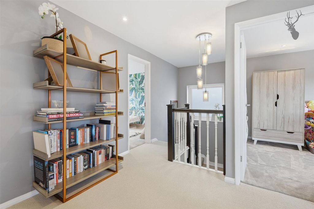 Additional image 20 of 4 bed detached house for saleRussell Road, Buckhurst Hill IG9