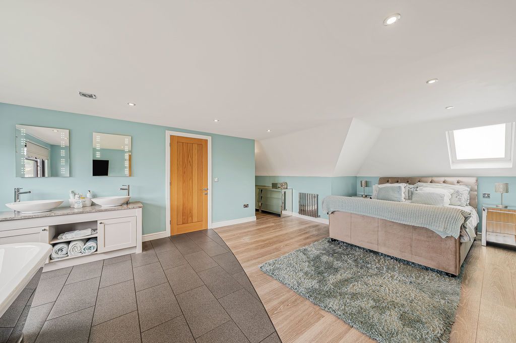 Additional image 12 of 6 bed detached house for saleLion Road, Bexleyheath DA6