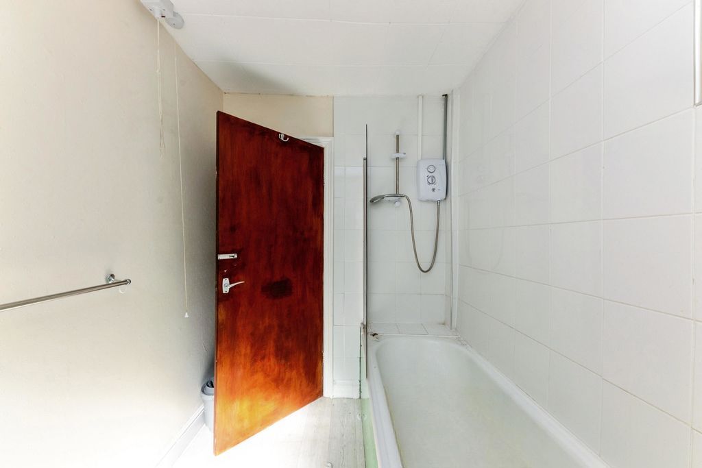 Additional image 8 of 2 bed flat for saleAlgernon Street, Grimsby DN32