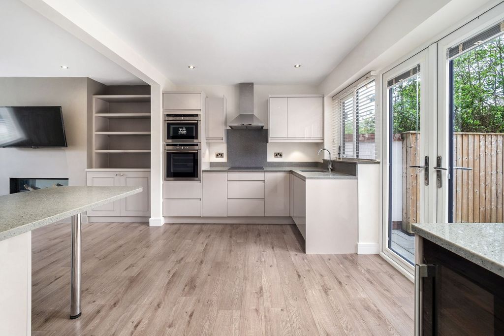 Additional image 7 of 3 bed semi-detached house for saleCrescent Road, Alderley Edge SK9