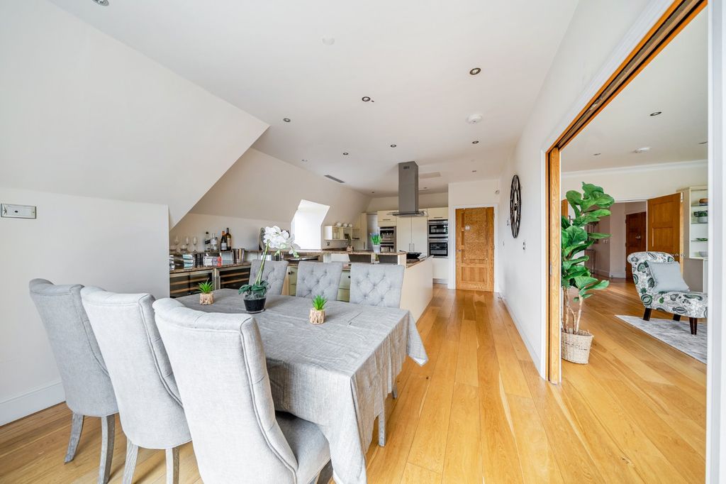 Additional image 24 of 3 bed flat for saleKemerton Road, Beckenham BR3