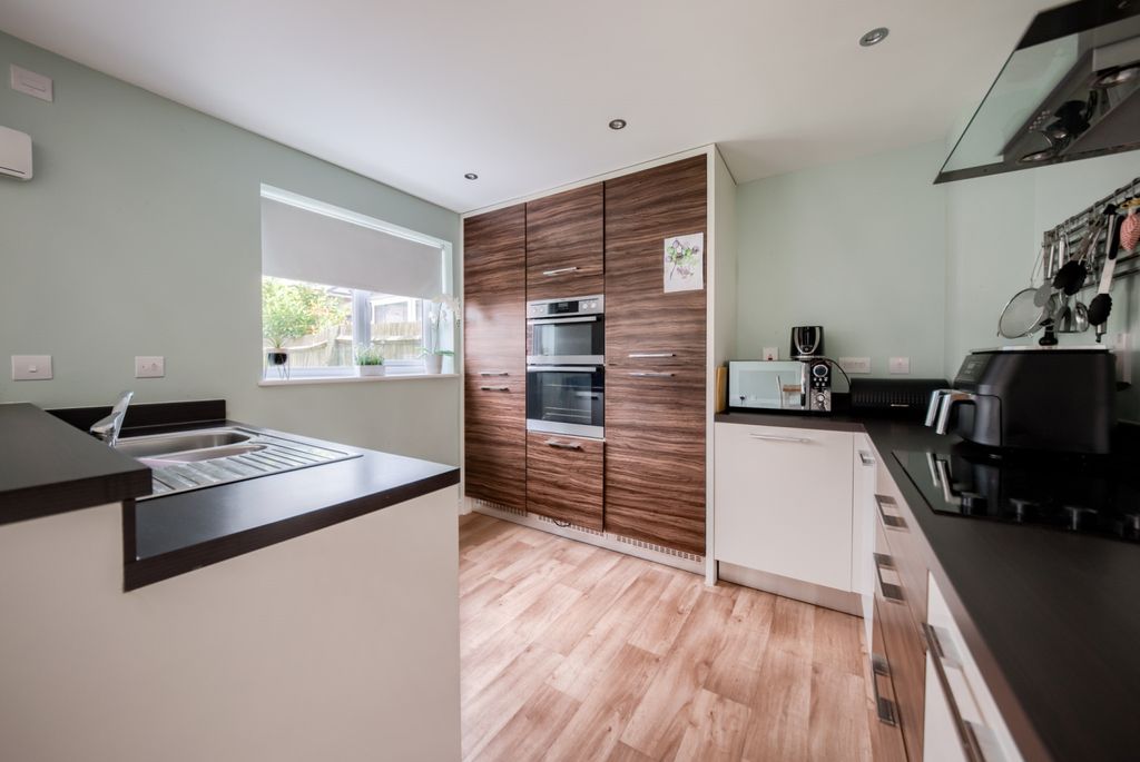 Additional image 4 of 3 bed semi-detached house for saleBoehm Drive, Alcester B49