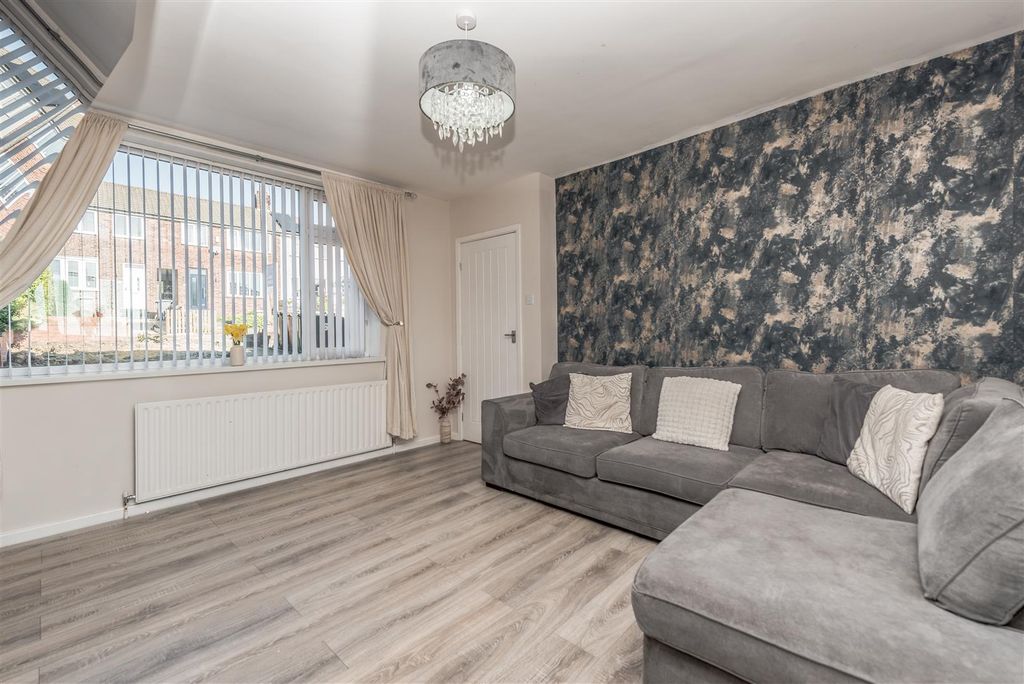 Additional image 5 of 3 bed town house for saleHighfield Close, Leeds LS12