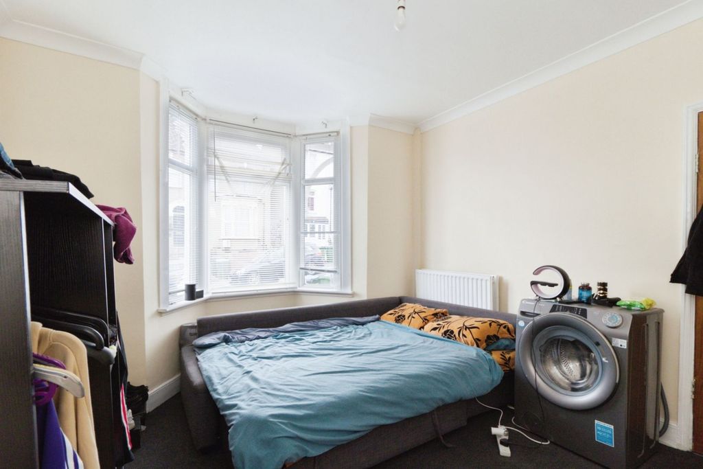 Additional image 7 of 3 bed semi-detached house for saleOrchard Road, Belvedere DA17