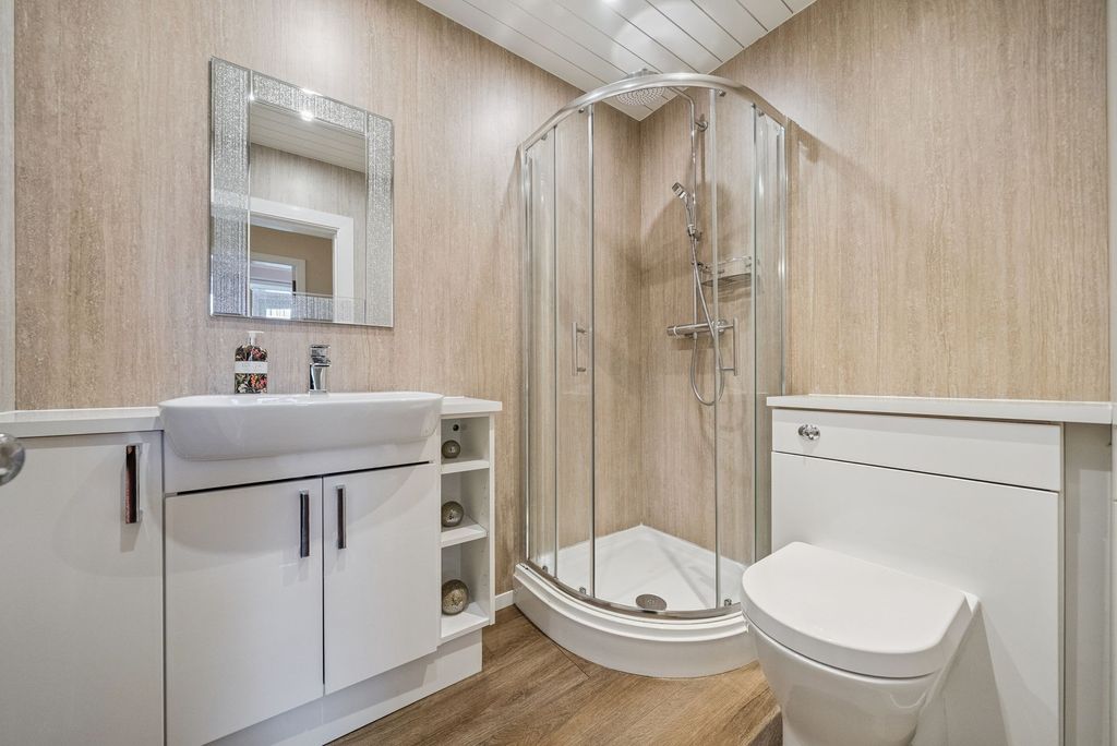 Additional image 13 of 2 bed flat for saleJames Street, Helensburgh G84
