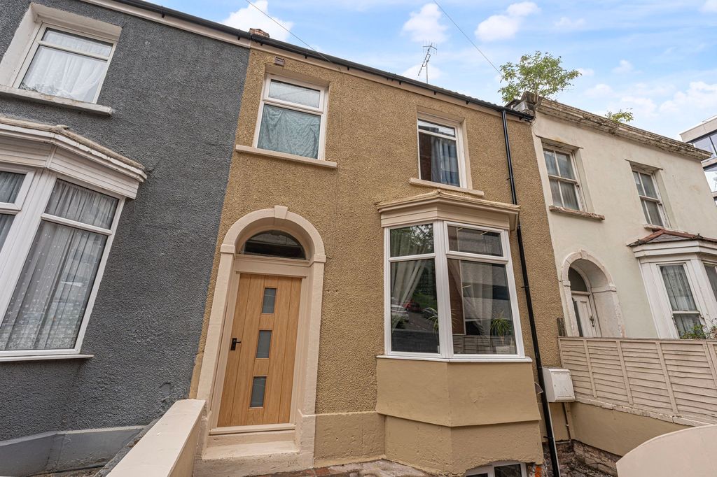 Additional image 24 of 3 bed terraced house for salePark Square, Newport NP20