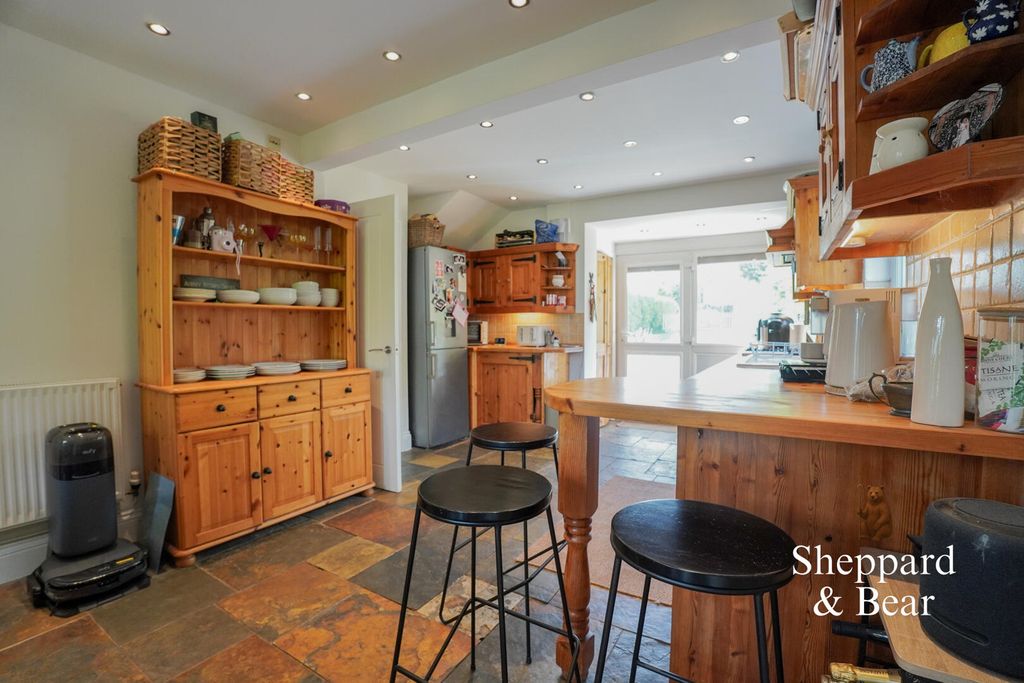 Additional image 30 of 3 bed detached house for saleNewport Road, Castleton, Cardiff CF3
