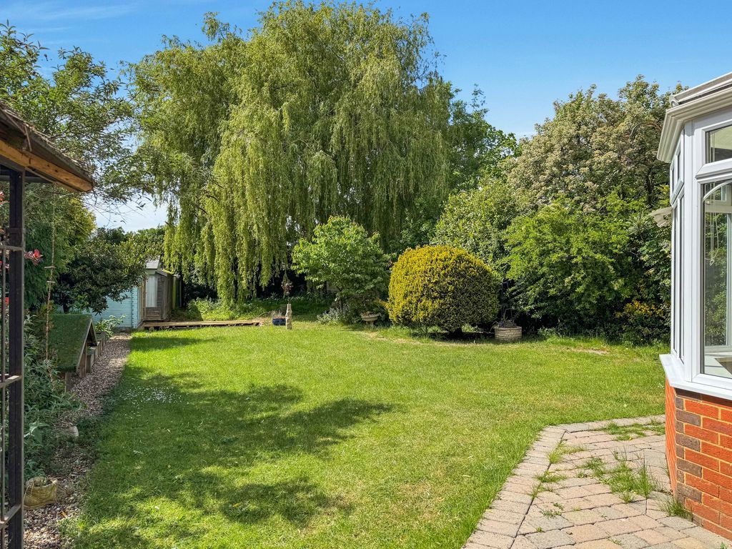 Additional image 8 of 3 bed detached house for saleHighfield Avenue, Aldershot GU11