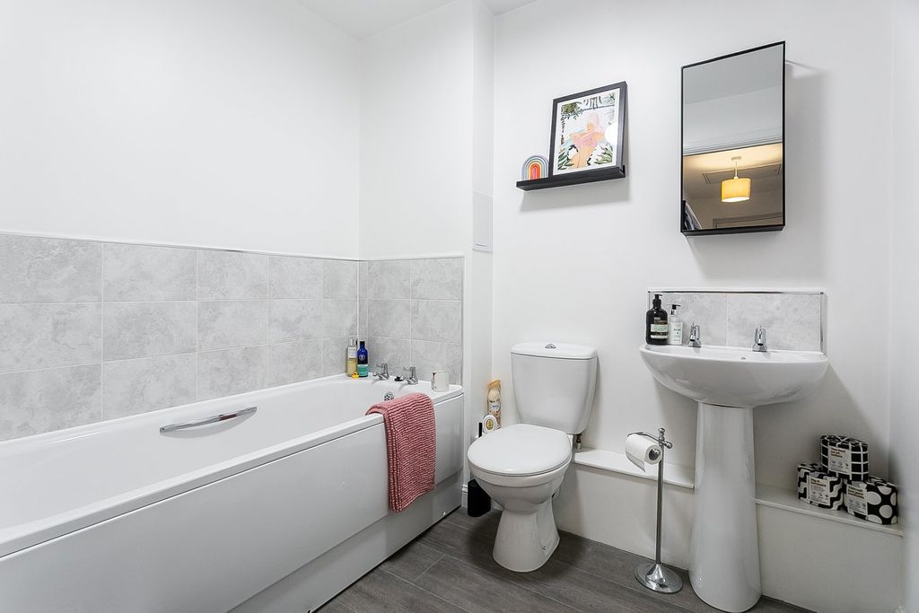 Additional image 18 of 2 bed flat for saleKidlaw Close, Edinburgh EH16