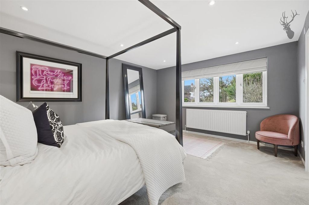 Additional image 21 of 4 bed detached house for saleRussell Road, Buckhurst Hill IG9