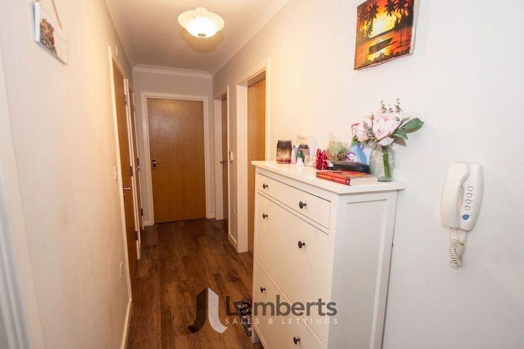 Additional image 7 of 2 bed flat for saleYeomans Close, Astwood Bank B96