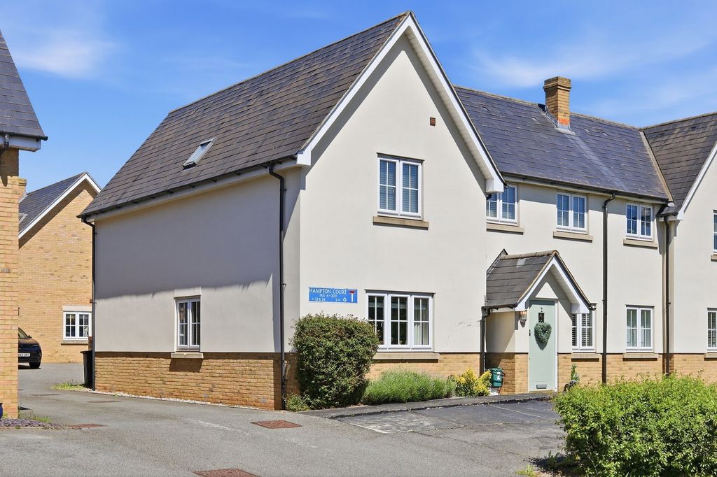 Additional image 10 of 2 bed flat for saleHampton Court, Basildon SS15