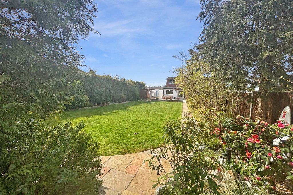 Additional image 19 of 4 bed bungalow for saleSelborne Avenue, Bexley, Kent DA5