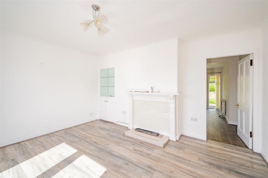 2 bed semi-detached bungalow for saleDurie Place, Edzell, Brechin DD9 photo 4