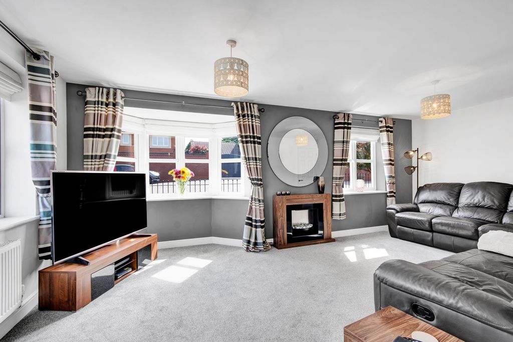 Additional image 8 of 5 bed detached house for saleSpitfire Road, Castle Donington DE74