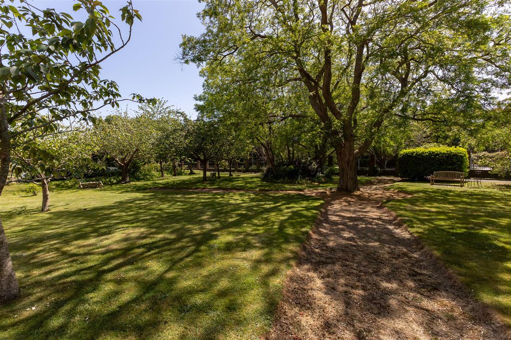 Additional image 23 of 3 bed flat for saleJames Walk, Bexhill-On-Sea TN40