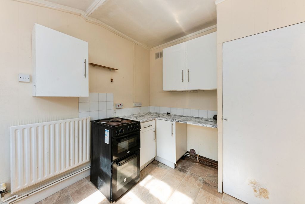 Additional image 2 of 1 bed flat for saleAlgernon Street, Grimsby DN32