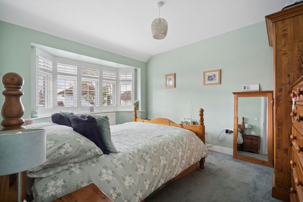 Additional image 13 of 2 bed semi-detached bungalow for saleCarpenders Avenue, Carpenders Park WD19
