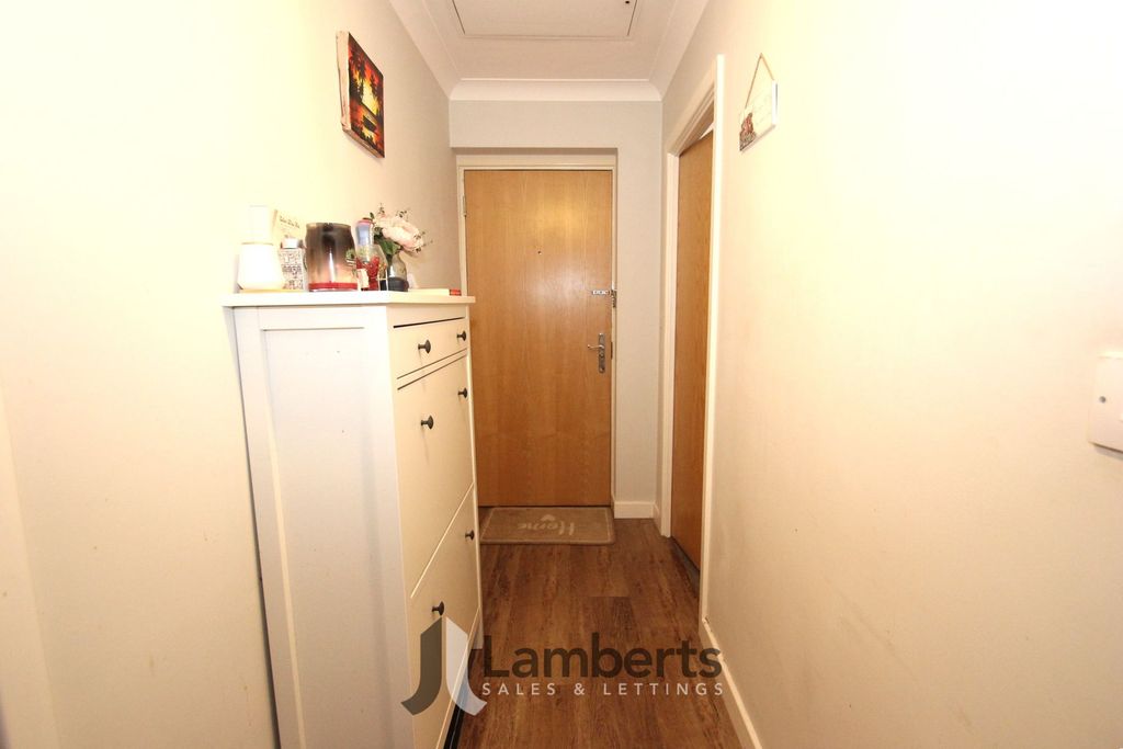 Additional image 8 of 2 bed flat for saleYeomans Close, Astwood Bank B96