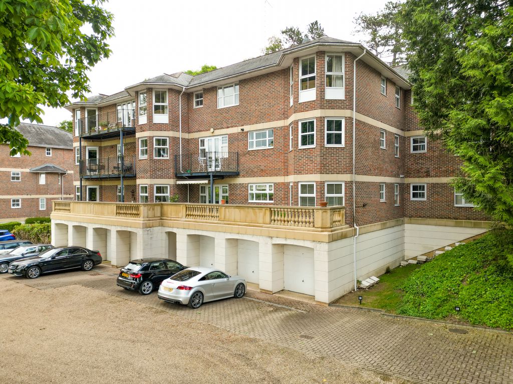 Additional image 19 of 2 bed flat for saleFrost House, Chesham Road, Berkhamsted HP4