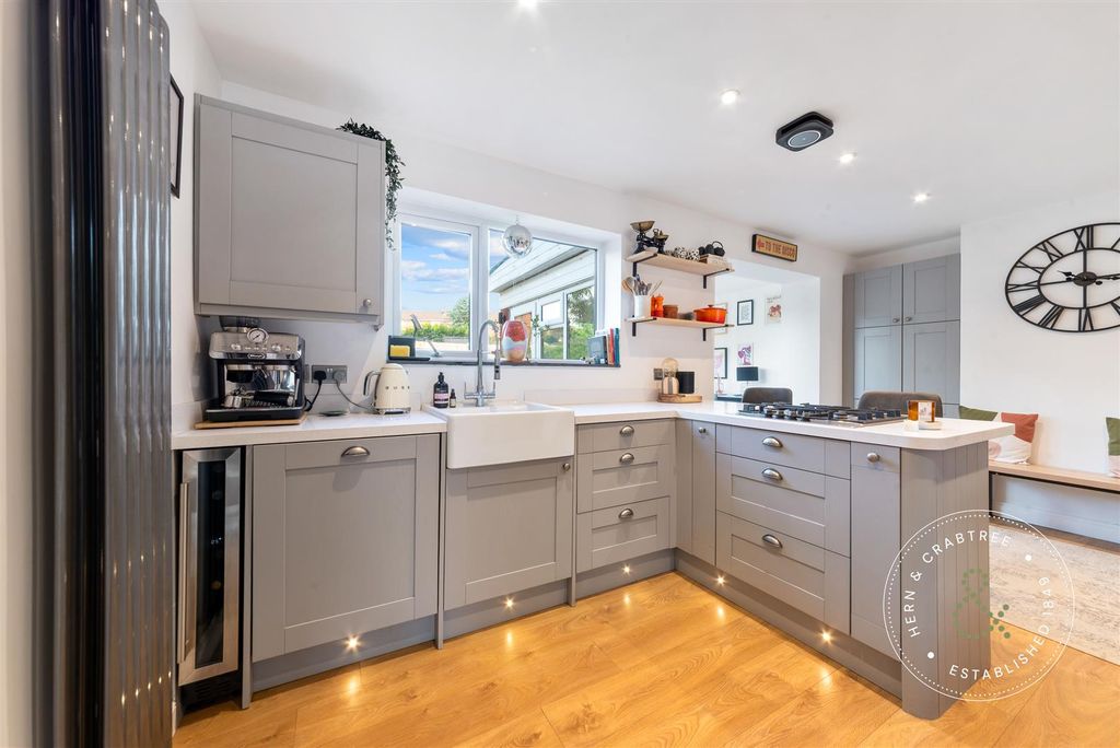 Additional image 3 of 3 bed semi-detached house for saleMorris Avenue, Llanishen, Cardiff CF14