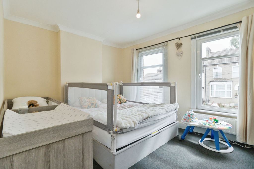 Additional image 10 of 3 bed semi-detached house for saleOrchard Road, Belvedere DA17