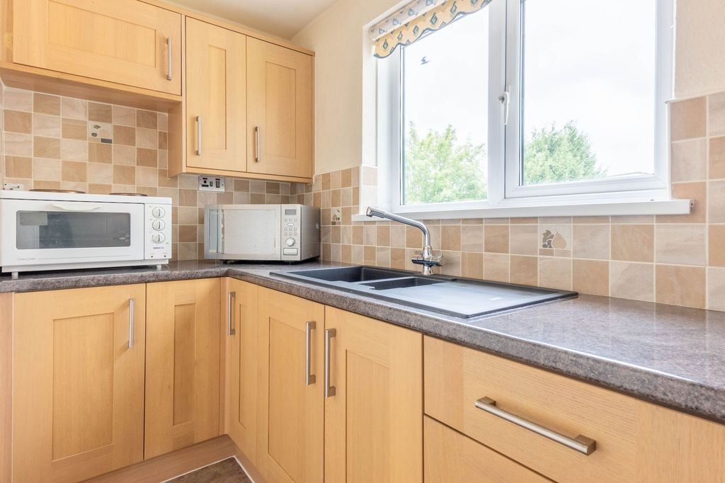 Additional image 2 of 1 bed flat for sale42A Quarry Rigg, Bowness-On-Windermere LA23