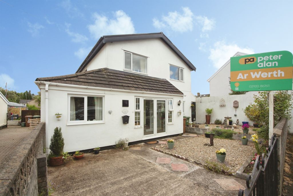 4 bed detached house for saleEast Avenue, Bedwas, Caerphilly CF83