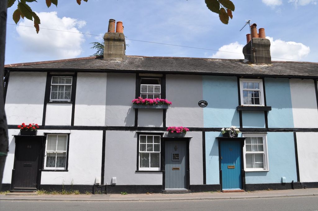 1 bed terraced house for saleWoodfield Lane, Ashtead KT21