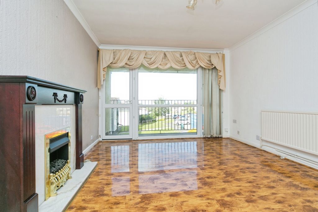 Additional image 17 of 2 bed flat for saleFfordd Bugail, Colwyn Bay, Conwy LL29