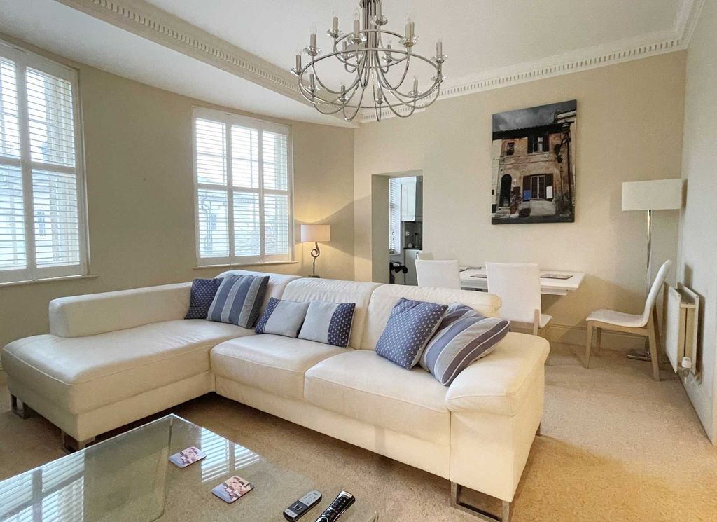 3 bed flat for saleTemple Heights, Windlesham Road, Brighton BN1