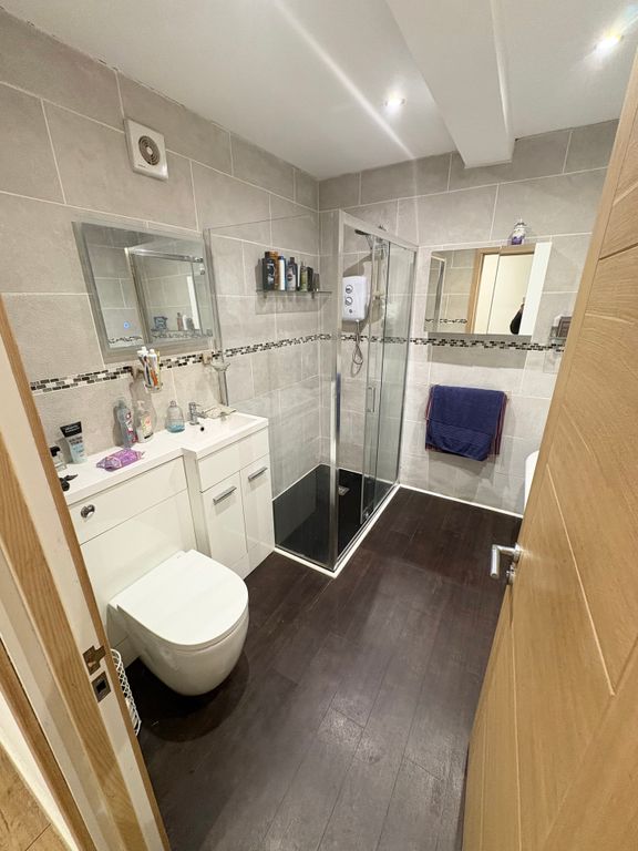 Additional image 11 of 3 bed flat for saleAshburnham Road, Bedford, Bedfordshire MK40