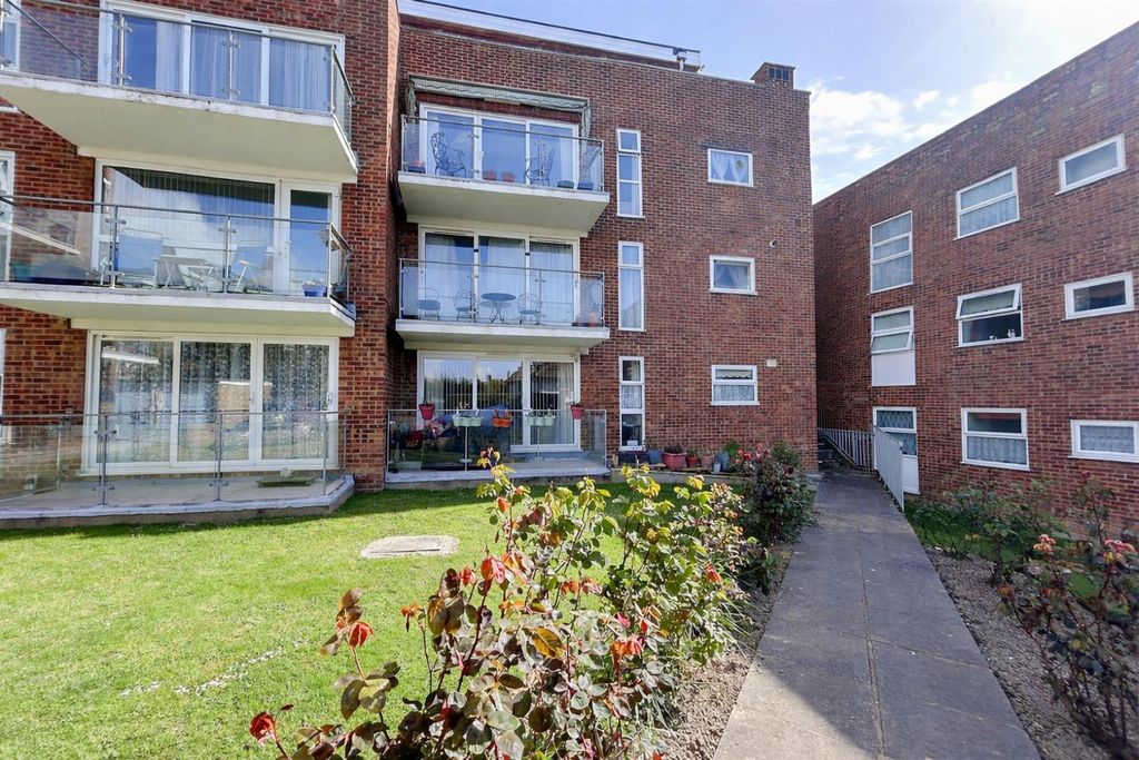 Additional image 14 of 2 bed flat for saleBuckhurst Road, Bexhill-On-Sea TN40
