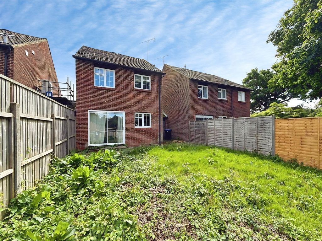 Additional image 4 of 3 bed detached house for saleAlterton Close, Woking, Surrey GU21