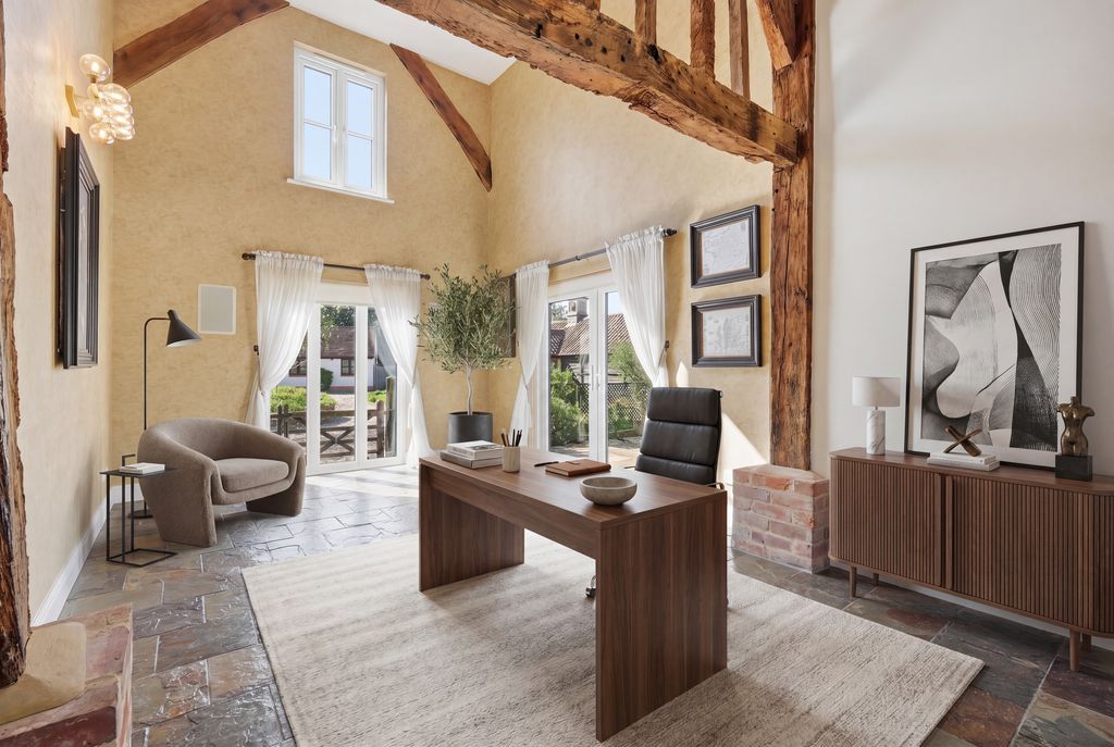 5 bed barn conversion for saleThe Barn, Church Street, Billericay CM11 photo 4