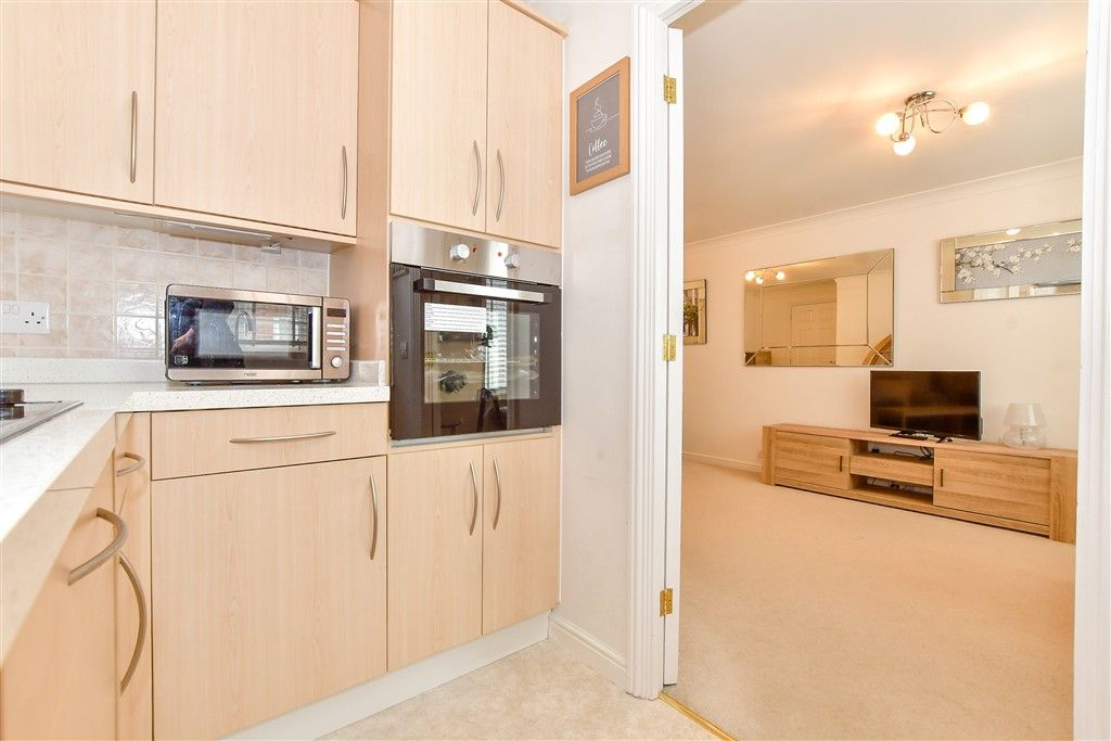 Additional image 5 of 1 bed flat for saleQueens Street, Arundel, West Sussex BN18