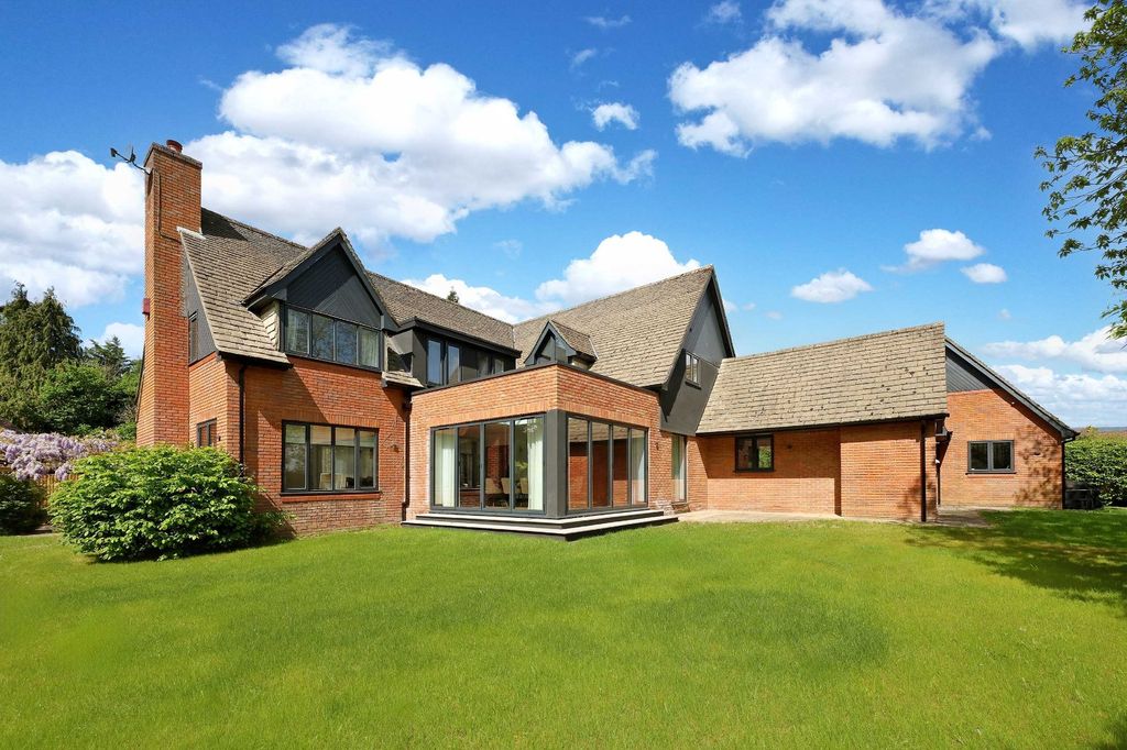 Additional image 17 of 6 bed detached house for salePenn Road, Knotty Green, Beaconsfield, Buckinghamshire HP9