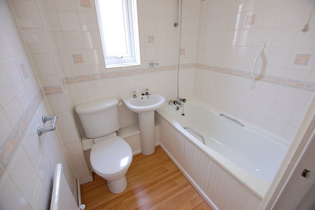 Additional image 9 of 2 bed flat for saleLockingate Street, Ashton-Under-Lyne, Greater Manchester OL6