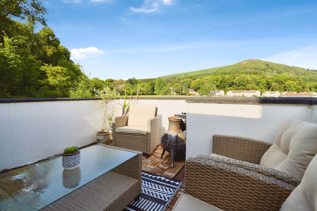 Additional image 2 of 2 bed maisonette for saleGarth Newydd, Gwaelod-Y-Garth, Cardiff CF15